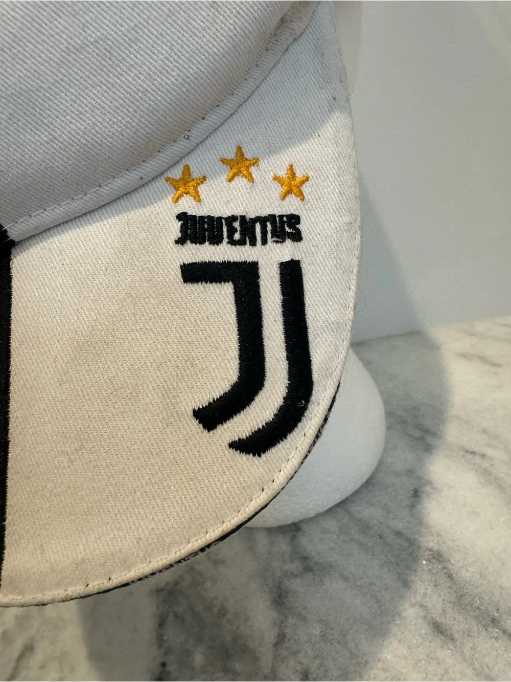 Juventus Cristiano Ronaldo White Baseball Cap with Black 7